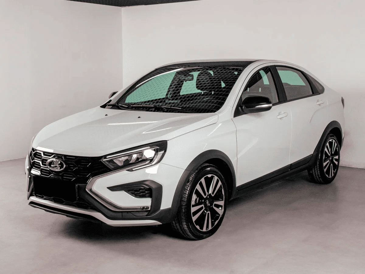Lada Vesta Cross с автосалона по цене от 1 746 000 рублей
