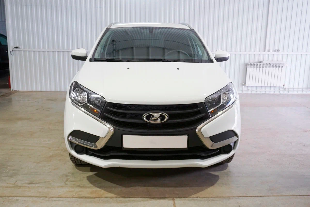 Lada Xray в наличии по цене от 1 106 900 рублей